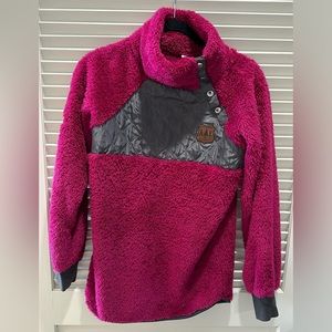 Alaska Chicks Fuchsia fuzzy pullover